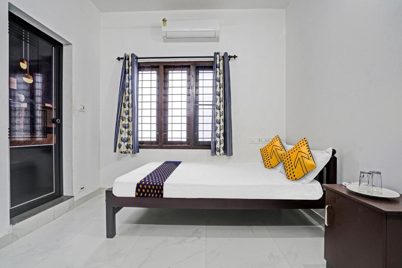 Kochi Spot On Blissful Villa المظهر الخارجي الصورة